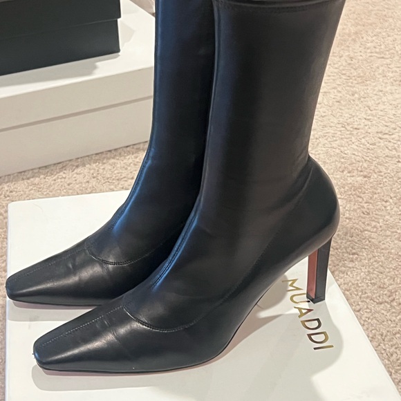 Amina Muaddi Black Heeled Boots Sleek Design - Picture 2 of 8